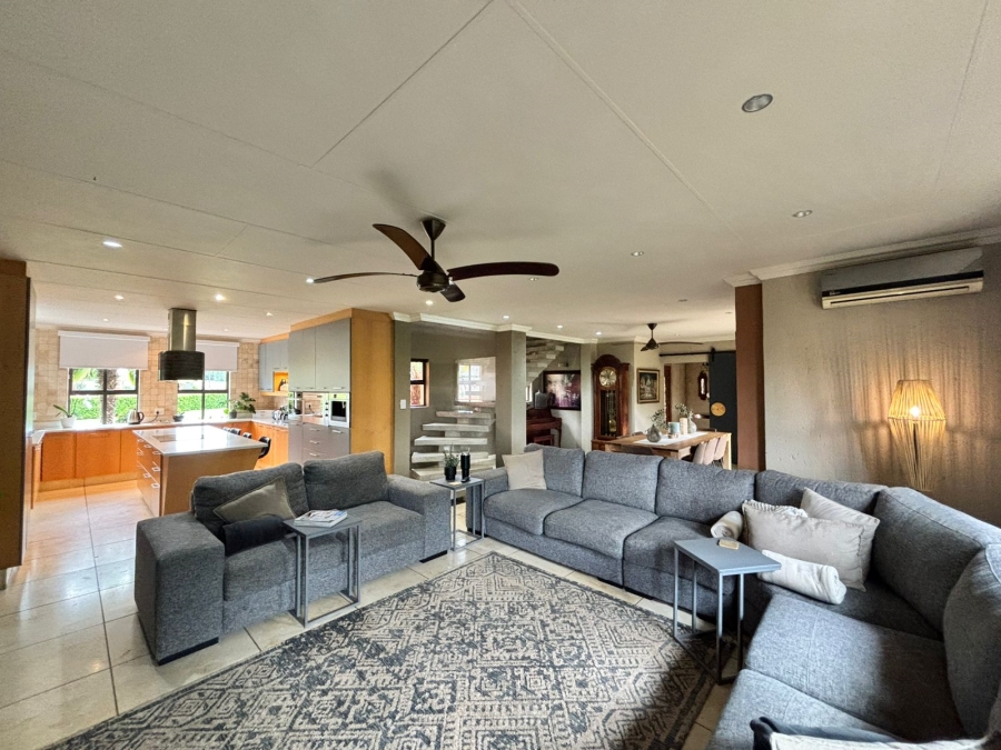 5 Bedroom Property for Sale in Grimbeeck Park North West